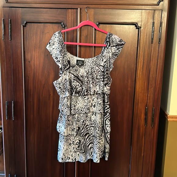 NWD 2X black white, layered print tank - Picture 1 of 1